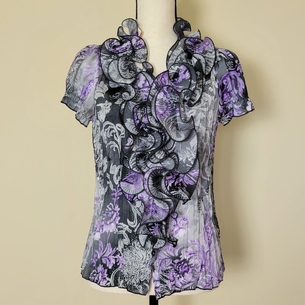 EUC Dressbarn S Ruffle Button Front Short Sleeve Pleat V-Neck Purple Top